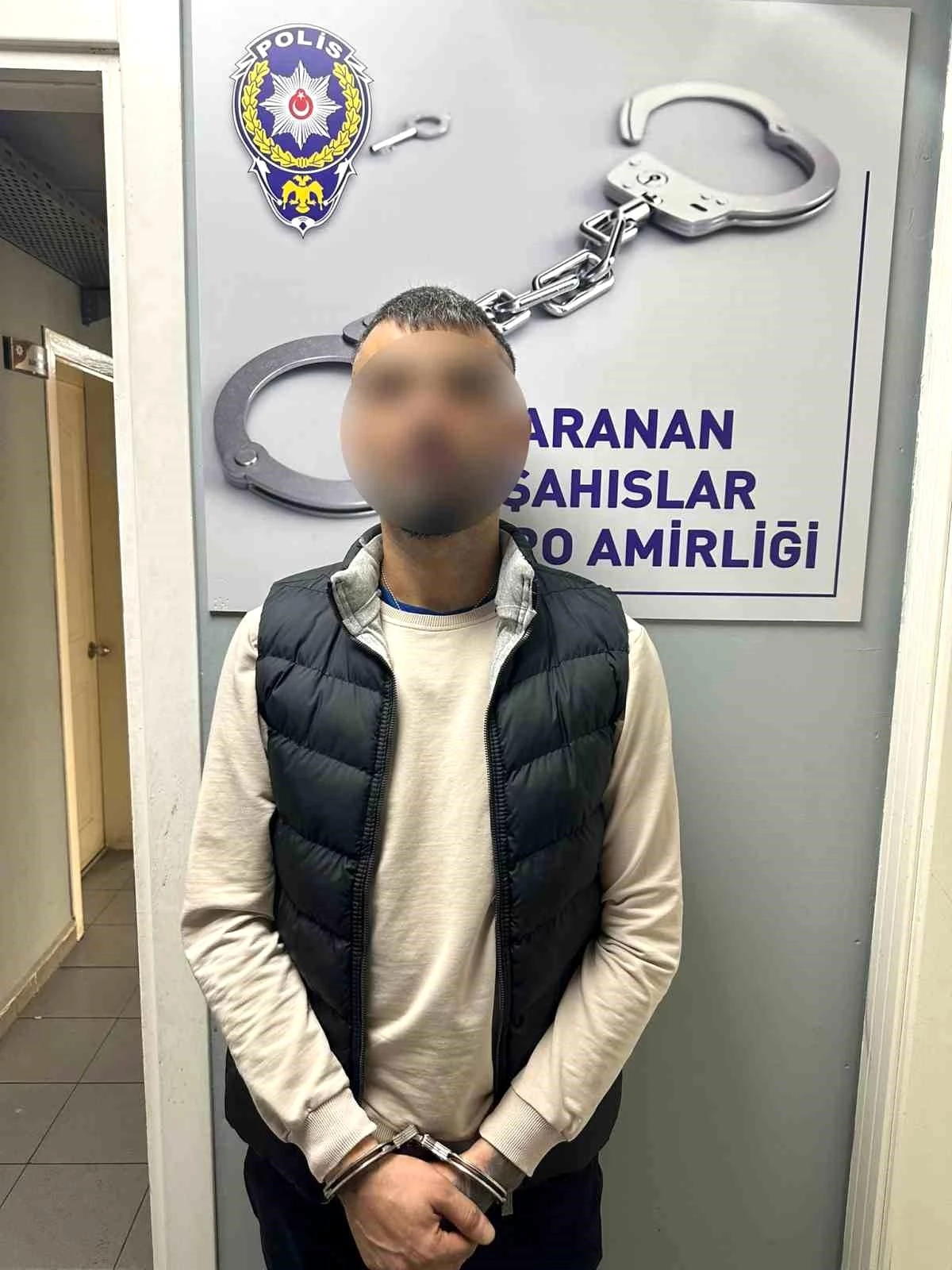Bursa’da 12 suçtan aranan şahıs sevgilisinin evinde yakalandı